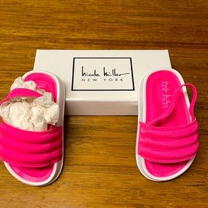 Nicole Miller baby neon pink slides Sz 2 (3-6mo)